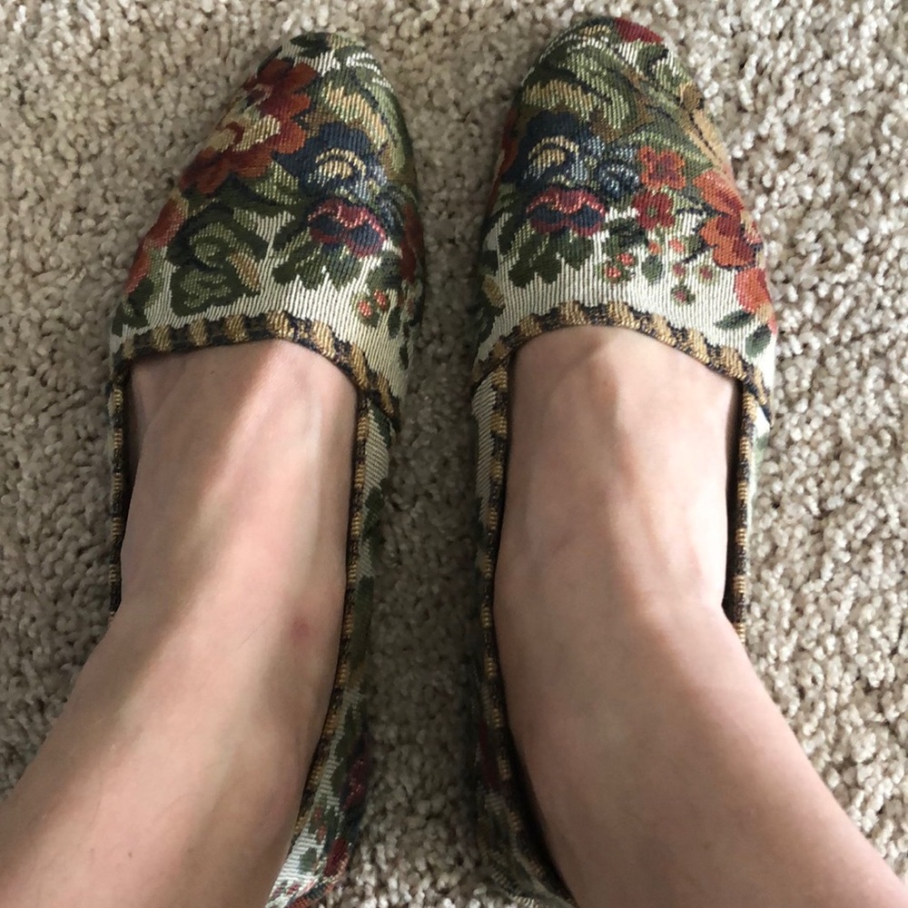 Robinson’s vintage cloth floral shoes